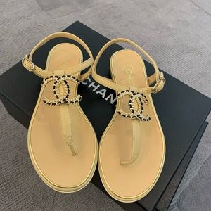 Authentic Chanel flat sandals CC beige BNIB